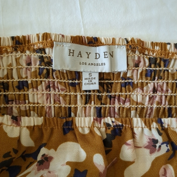 Hayden smocked square neck puff long sleeve floral dress with pockets, size S - Picture 6 of 8